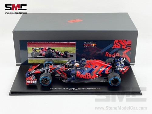 1:18 Spark Red Bull F1 RB15 33 Max Verstappen Silverstone Circuit Shakedown 2019 - Picture 1 of 12
