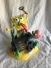 2020 Viacom Spongebob Figurine 8” Statue Battle for Bikini Bottom Scene