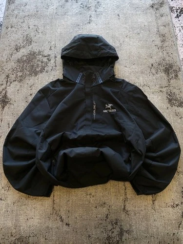 Arcteryx  Black Mens Windbreaker Jacket size Medium - product listing photo