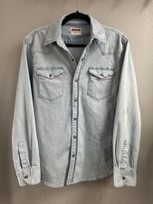 Wrangler Men  s Long Sleeve Denim Light Wash Western Snap Shirt. Size Small