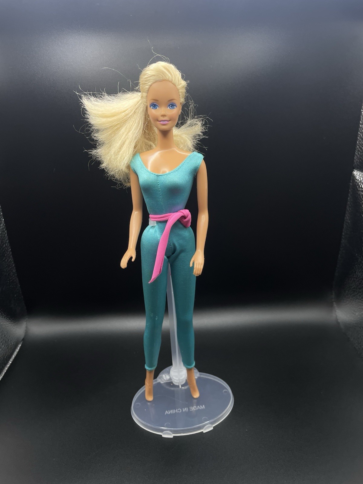 Vintage Great Shape Barbie Doll 1983 12” Blonde Workout