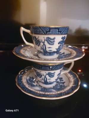 Stände Vintage 2er Set echte alte Weide Kaffeetassen & Untertassen