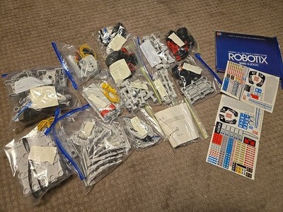 Robotix Series R2000 Figures Parts Only Wheels Connectors power 1984 