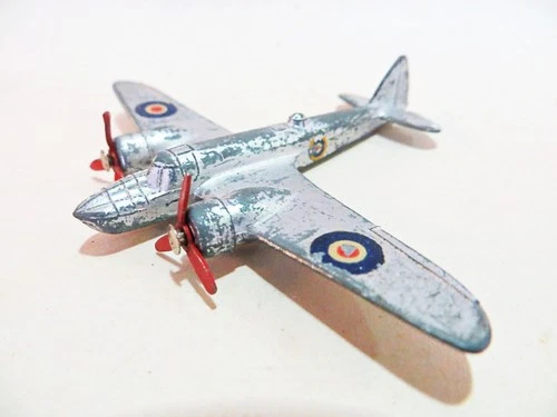 DINKY 62b 'BRISTOL BLENHEIM MEDIUM BOMBER RAF PLANE' VINTAGE. ORIGINAL. COMPLETE