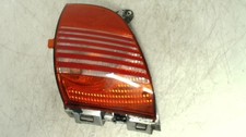Rücklicht - PEUGEOT 2008   13-20 - 6350GJ - 46,070 km