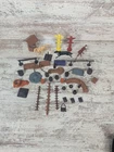 VINTAGE MARX FORT APACHE, CAPTAIN GALLANT PLAYSET ACCESSORIES 40 Pieces