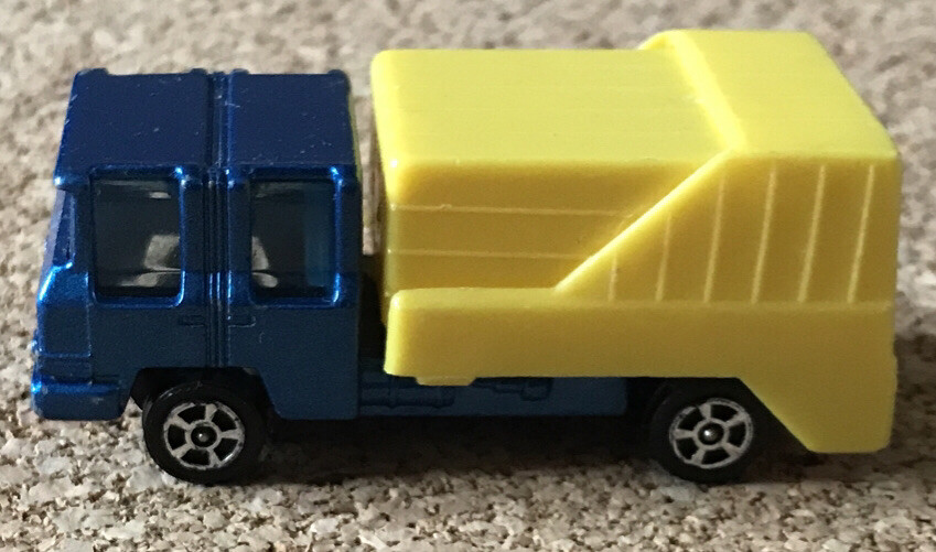 Picture 2 of 6