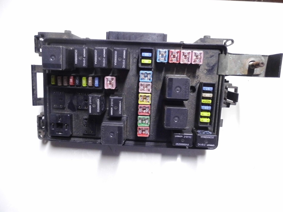 2006 dodge magnum cigarette lighter fuse 05-2006 Dodge Magnum Charger Fuse Box Relay Unit P04692026AB