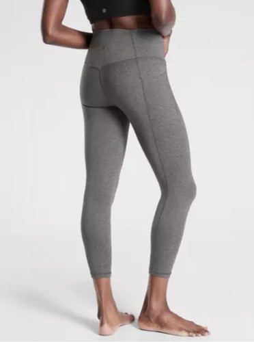 Athleta Salutation Stash Pocket II 7/8 