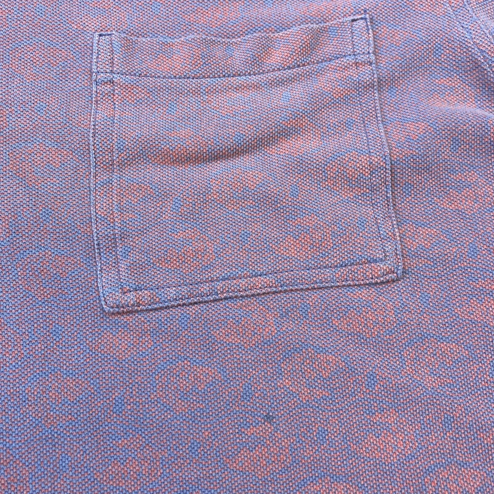 Camisa Polo Michael Bastian x Uniqlo L AJUSTE CEÑIDO Geométrica Salmón Océano Onda Rosa Foto 3 de 4