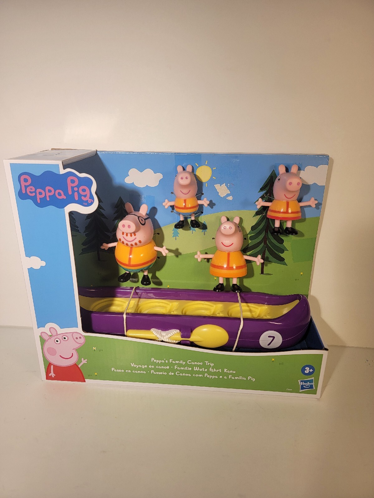 Peppa Pig Peppa’s "Family Canoe Trip" with 4 Figures & Canoe Preschool
