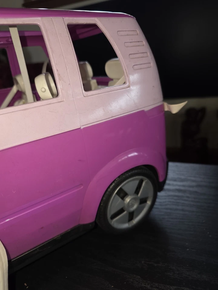 Furgoneta Volkswagen MicroBus vintage 2002 Mattel Barbie rosa - ¡La bocina funciona!! Foto 4 de 4