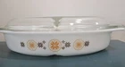 Pyrex 1 1/2 Qt TOWN & COUNTRY Divided CASSEROLE DISH w Lid  Brown orange Vintage