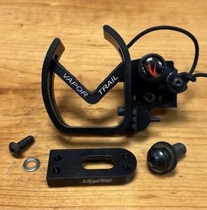 Vapor Trail Limb Driver PRO V Full Containment Arrow Rest Right Hand Black