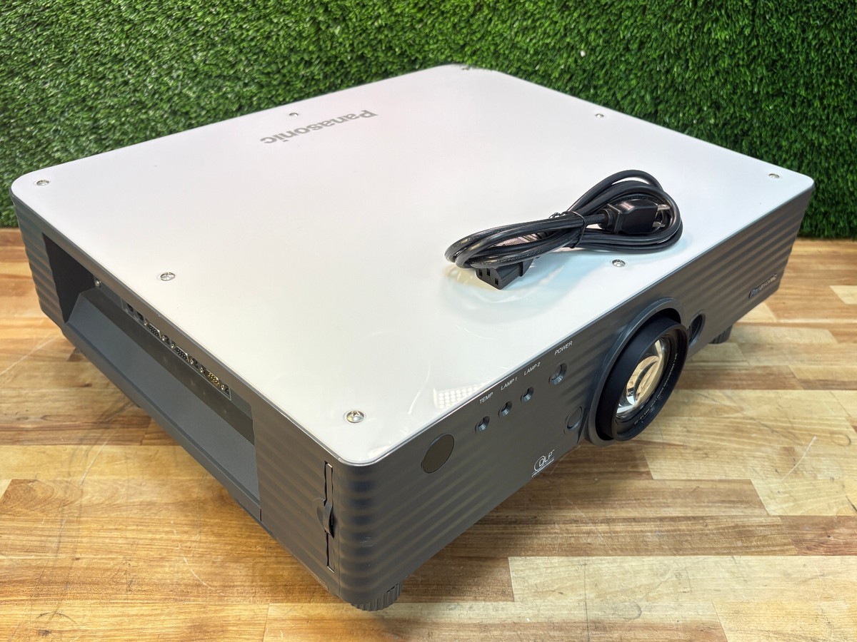 PANASONIC プロジェクター　TH-D5500 ★5000lmランプ新品 PANASONIC プロジェクター TH-D5500 ☆5000lmランプ新品 Amazon.co.jp