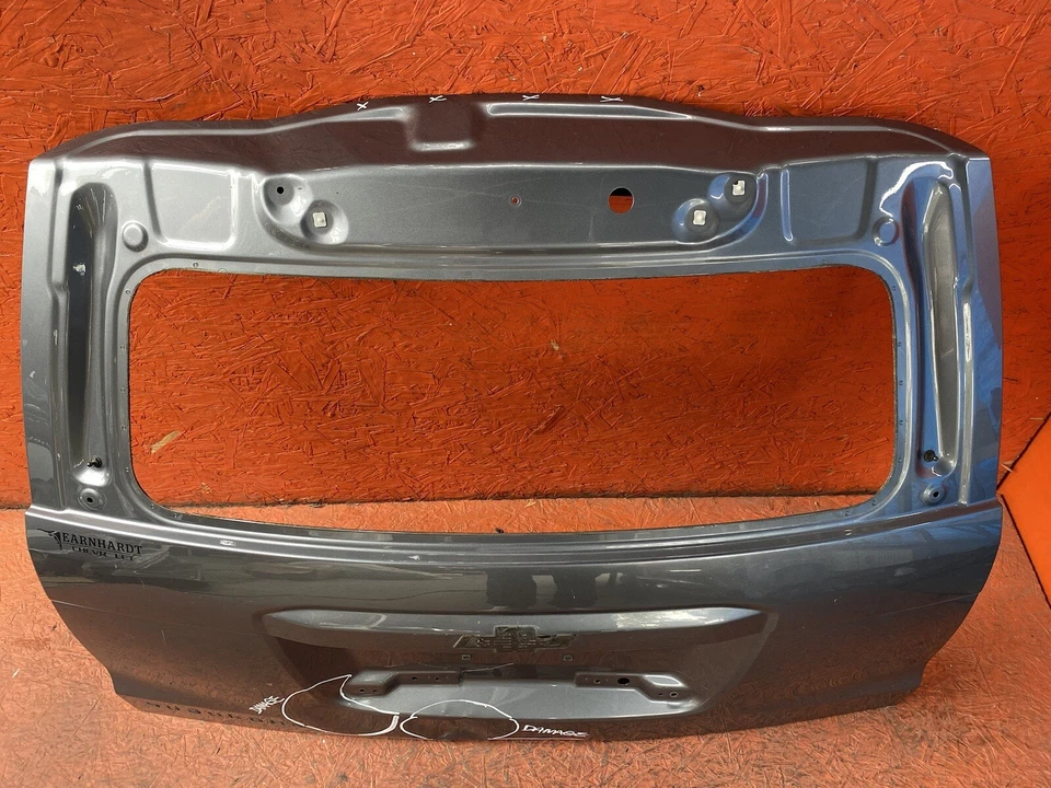 Tampa traseira Chevrolet Suburban 2018 2019 2020 tampa elevatória fabricante de equipamento original 22756788 - Imagem 2 de 4