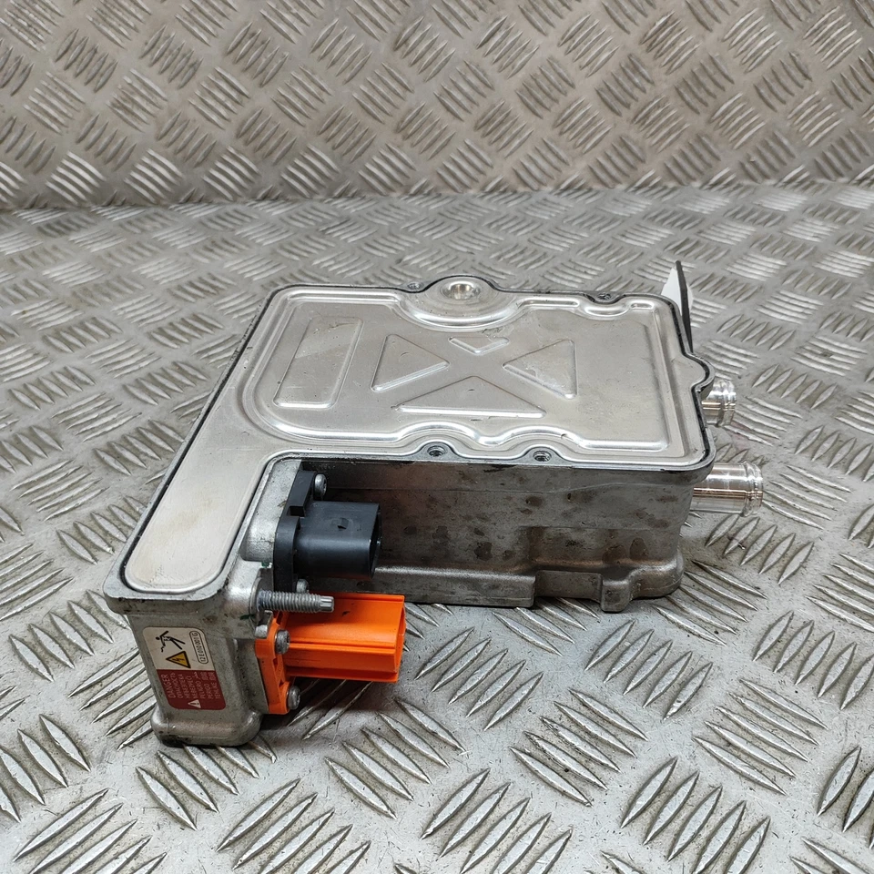 Radiatore raffreddamento a batteria CUPRA BORN 1EE963231 elettricità 170kw 2023 25574397 - Immagine 4 di 4