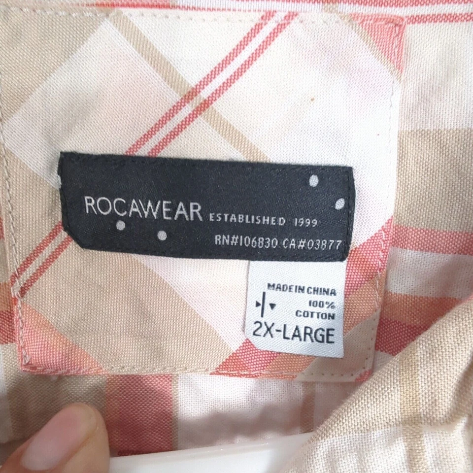 Camisa Rocawear Para Hombre 2XL Blanca Melocotón Madras A Cuadros Rendimiento Manga Corta Botón Foto 3 de 4