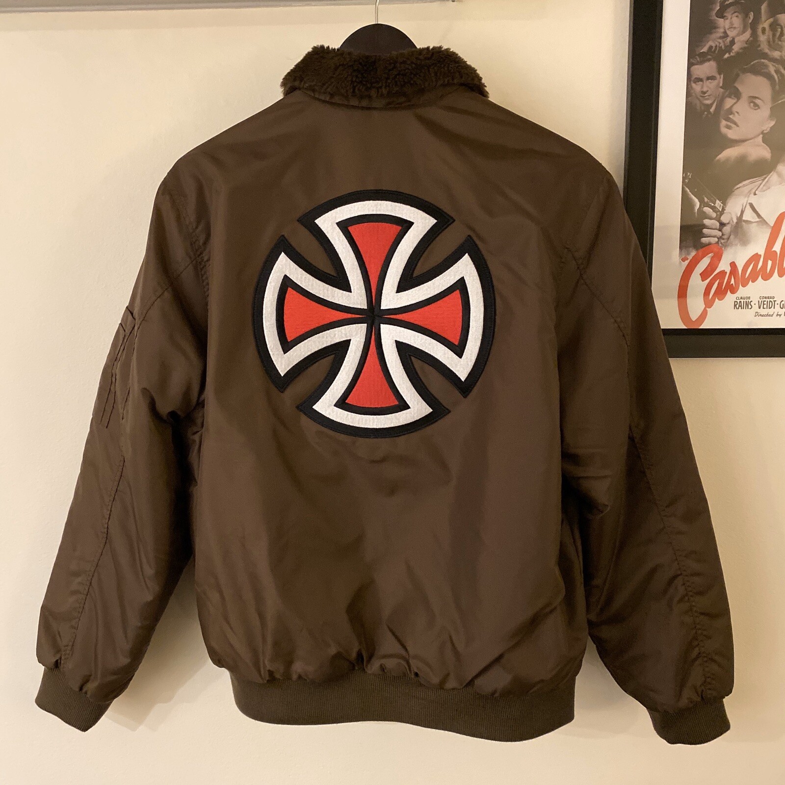 red supreme hoodie price