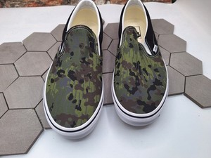 Men\'s Size 8 Rain Camo Green Brown VN0009Q7BGK Sneakers Skate New Rare‎ Skate Authentic Shoe in Camo Green / Black | Vans main image 3