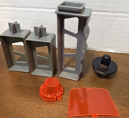 New ListingVintage 1978 Star Wars Darth Vader Star Destroyer Playset Parts-lot Of 6 *149