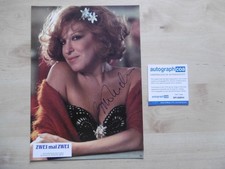 Bette Midler Autogramm signed A4 Lobbycard "Zwei mal Zwei" ACOA