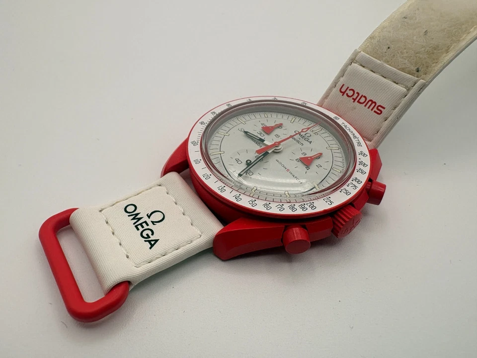 Omega MoonSwatch Mission to Mars, photo 4 of 5