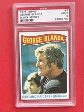 1975 Topps Football Oakland Raiders - George Blanda #7 PSA 9 Mint