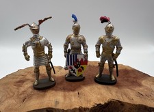 Vintage Medieval Knights Figures Hand Painted Lot of 3 Metal toy Soldiers 54mm