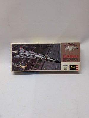 VINTAGE Revell H-124:89 F-102 jet Delta Dagger academy  Open Box Sealed Parts