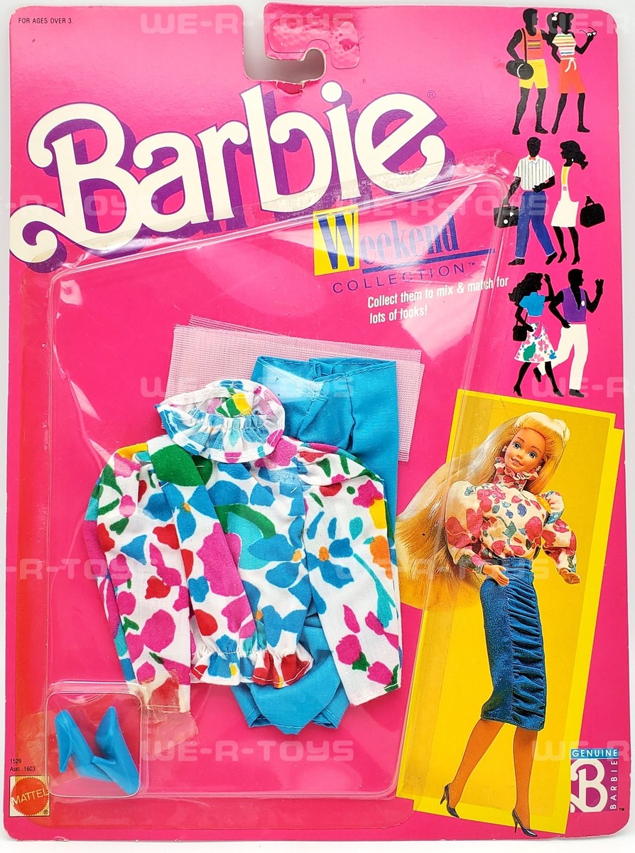 Barbie TRAVEL と衣装セット Amazon.com: Barbie Travel