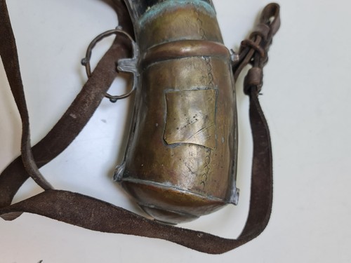 Antique Vintage Big Ottoman Horn Gun Powder Engraved Brass Copper حافظة عثمانية - Picture 9 of 21