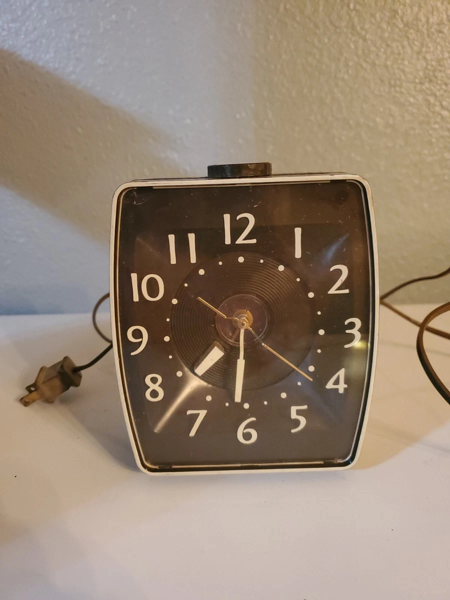 Clock That Reflects Time On Ceiling Shelly Lighting