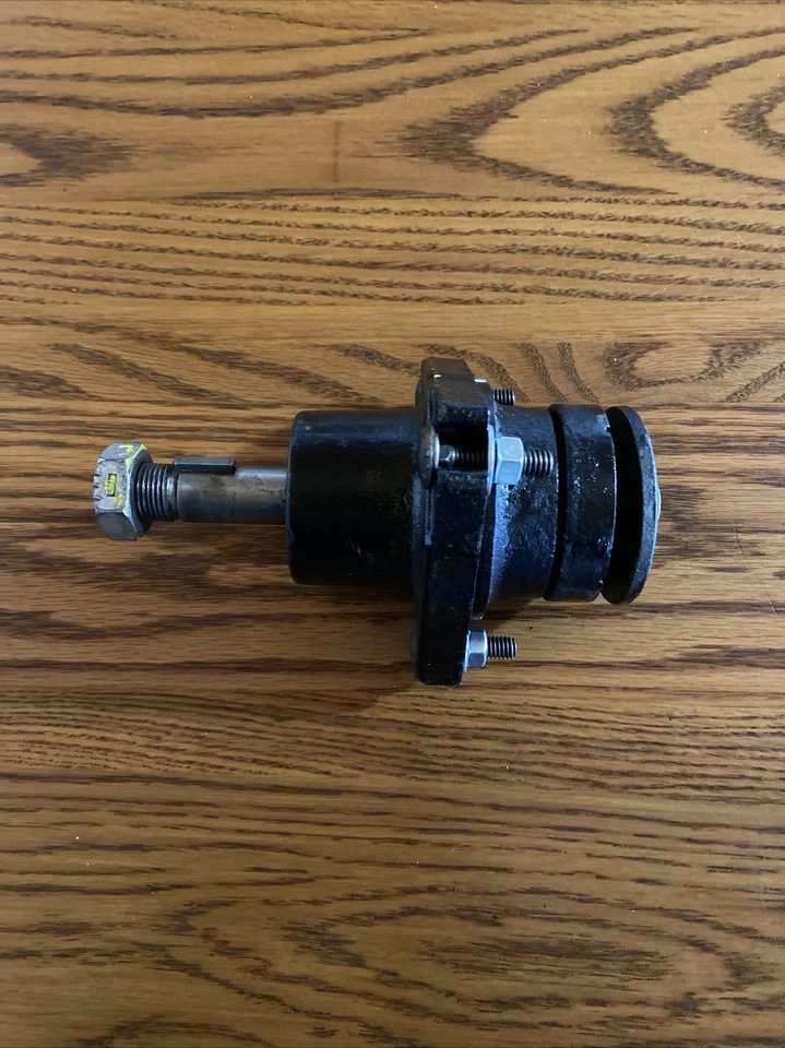 John Deere AM32955 M45273 Center Bearing 316 318 322 46 50 Deck Drive Assembly - Image 2 of 4