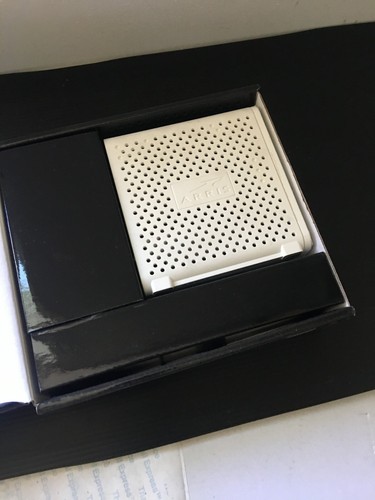 Motorola Arris SURFboard SBG6400 Cable modem & Wi-Fi Router N300 - 第 2/8 張圖片
