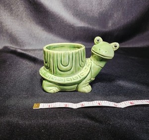 Cute Ceramic Glazed Turtle With Textured Shell-like Body Planter/Trinket Box