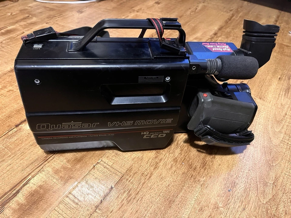 Vintage Quasar X6 auto focus CCD VHS Movie camcorder parts/repair - Image 3 of 3