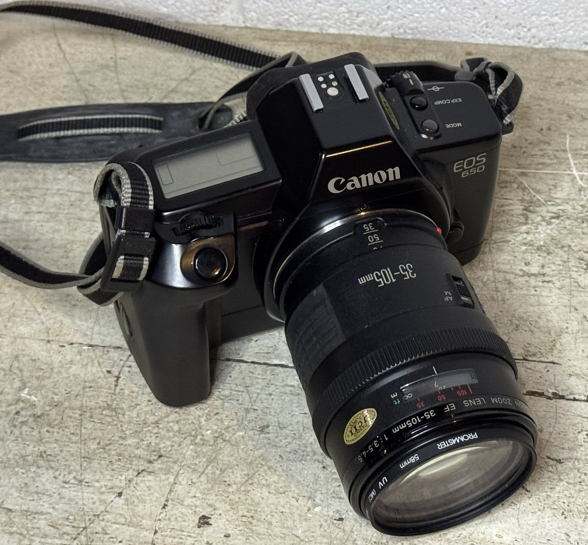 キャノン　EOS650カメラ Canon EOS 650 SLR Film Camera with 35-105mm Zoom Promaster 85mm