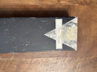 USA Made Complete Box 12 ROOT White 1/2'' x 6'' Tiny Tapers Candles # 1952802