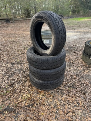 #ad 275 60r20 114H Tires for Stock F150 barely used Great Condition $150.00