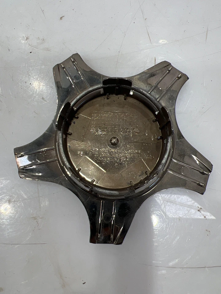 Tapa central de llantas de aleación Hyundai Veloster 2011-2014 OEM 52960-2V300 Foto 2 de 3
