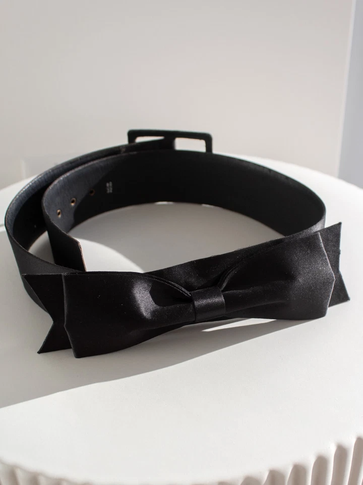 Cinturón Chanel Vintage F/W 1995 Negro Satinado Lazo Cintura Ancha 95A Foto 4 de 4