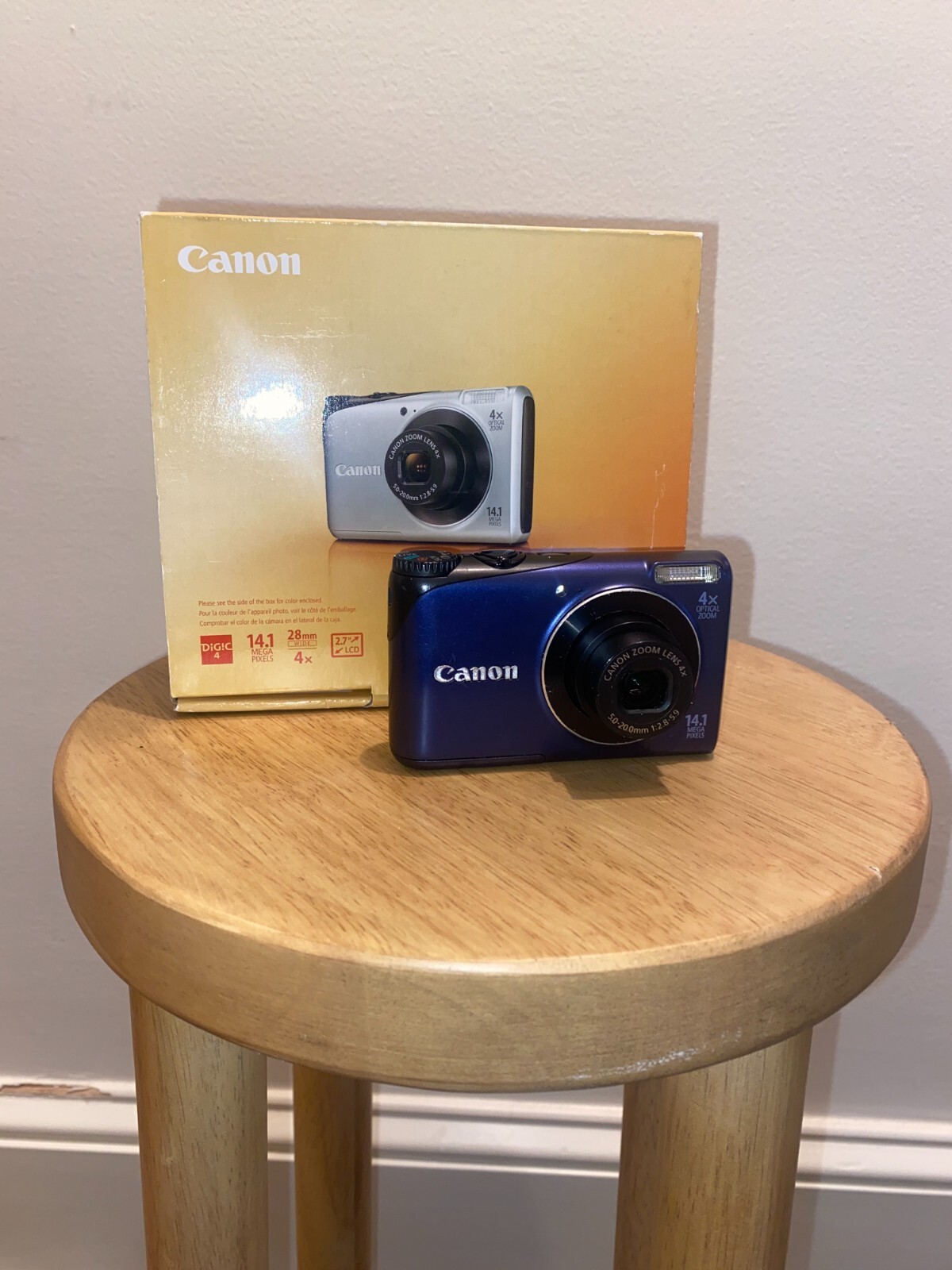 Canon Powershot A2200 Digital Camera 14.1 MP 4X Optical Zoom Blue