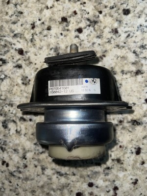 BMW X5 F15 2014 4.4 Petrol 423kW Engine mount bracket P679364202 