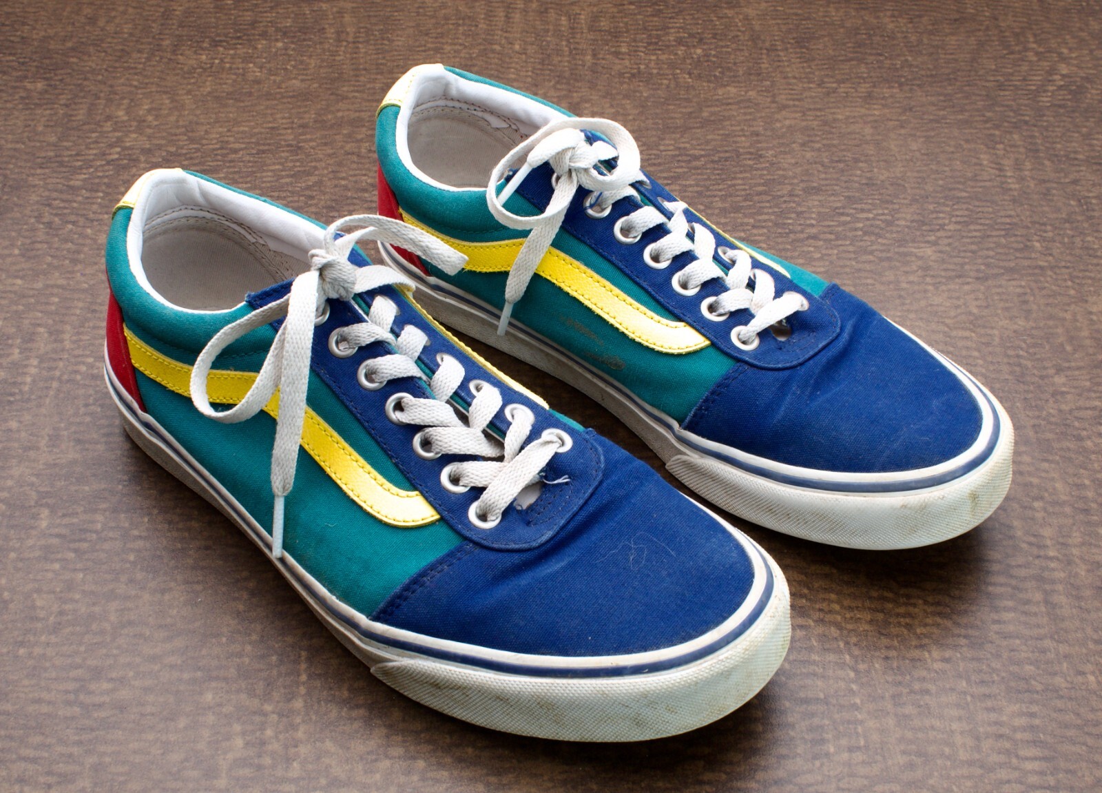 Vans Unisex Off The Wall Sneakers Size M 8.5 W 10 Casual Shoes