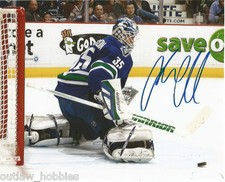 Vancouver Canucks Jacob Markstrom Signed Autographed 8x10 Photo COA B