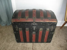 WOW! 1800's Victorian Antique Ornate Camel Top Steamer Trunk w Original Interior