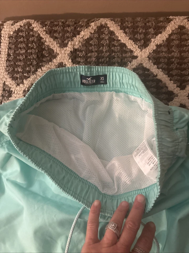 Mens Hollister Swim Trunks Light Green Small  Pockets Lined - Image 4 of 4