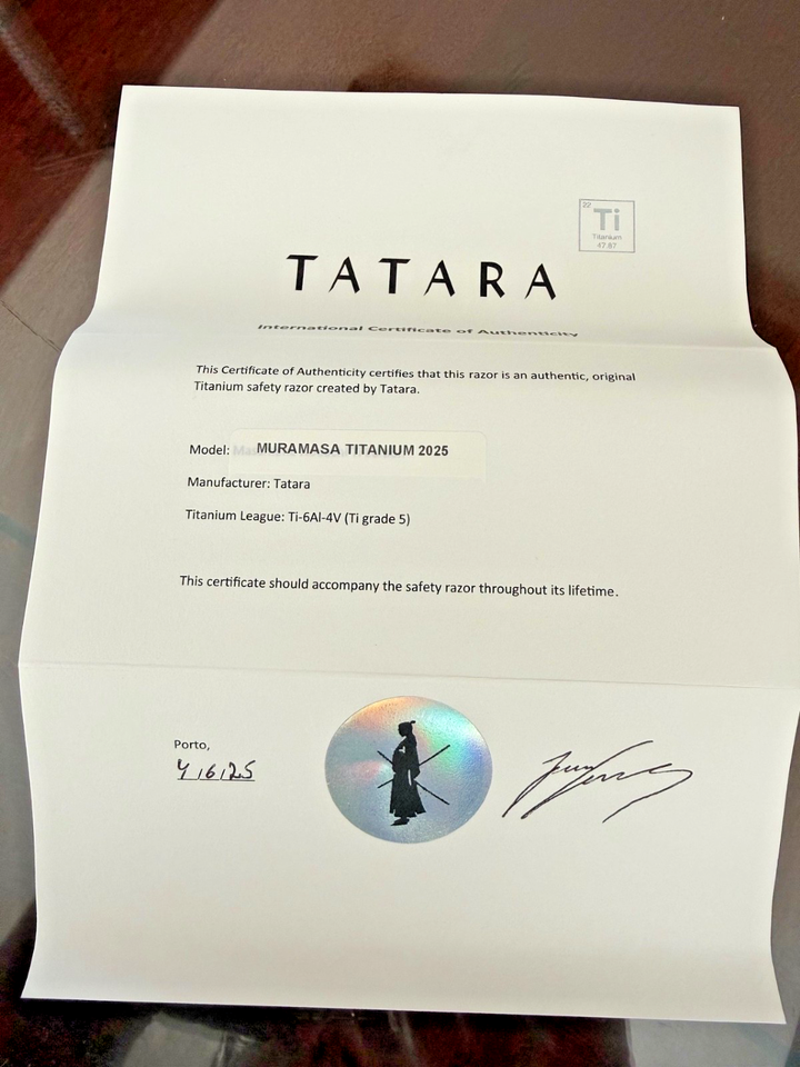 Tatara Muramasa Adjustable Titanium Razor with stand, original box ...