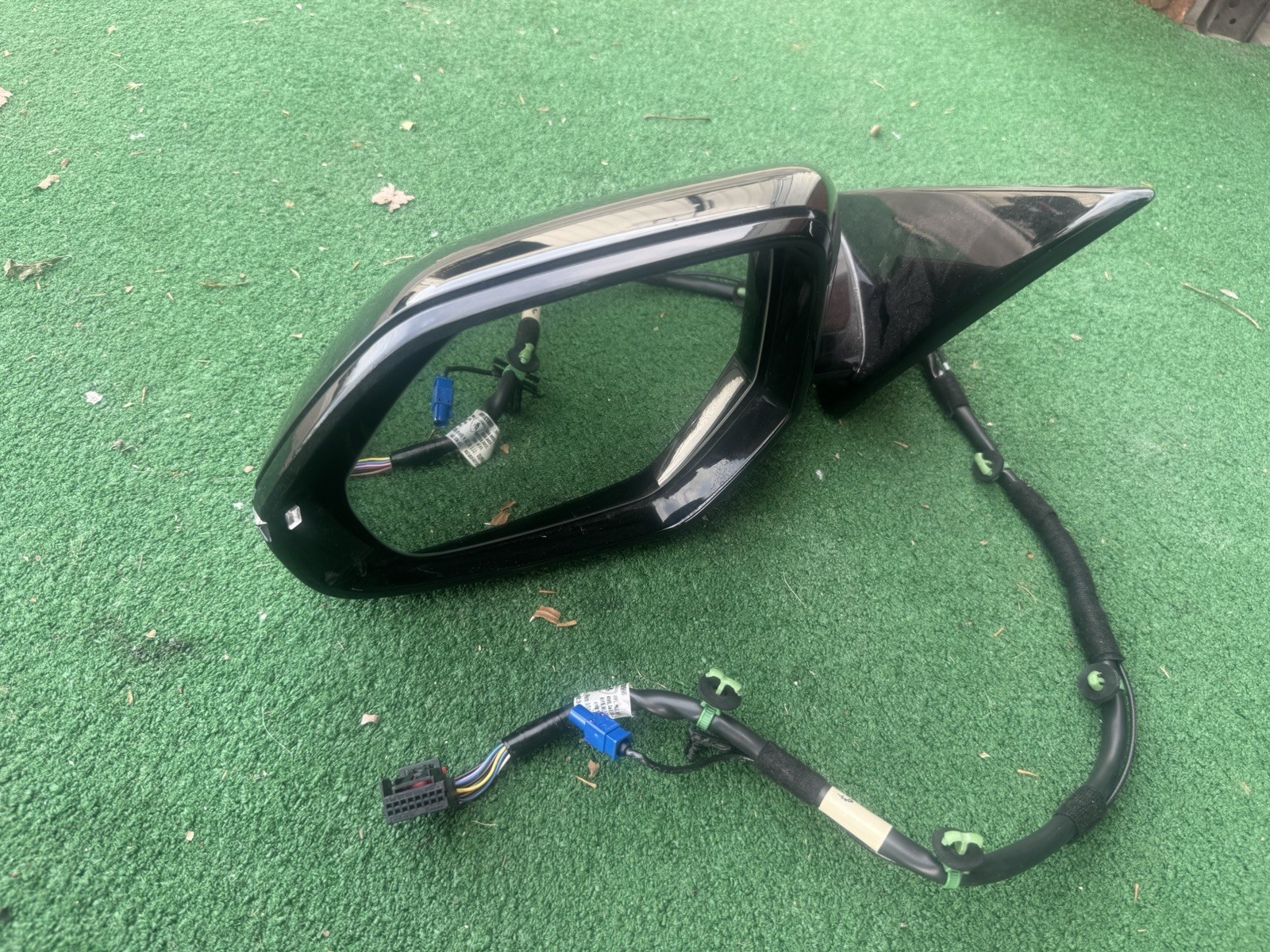 Original Lamborghini Urus Side Mirror LLL Camera Dimming Blind Spot